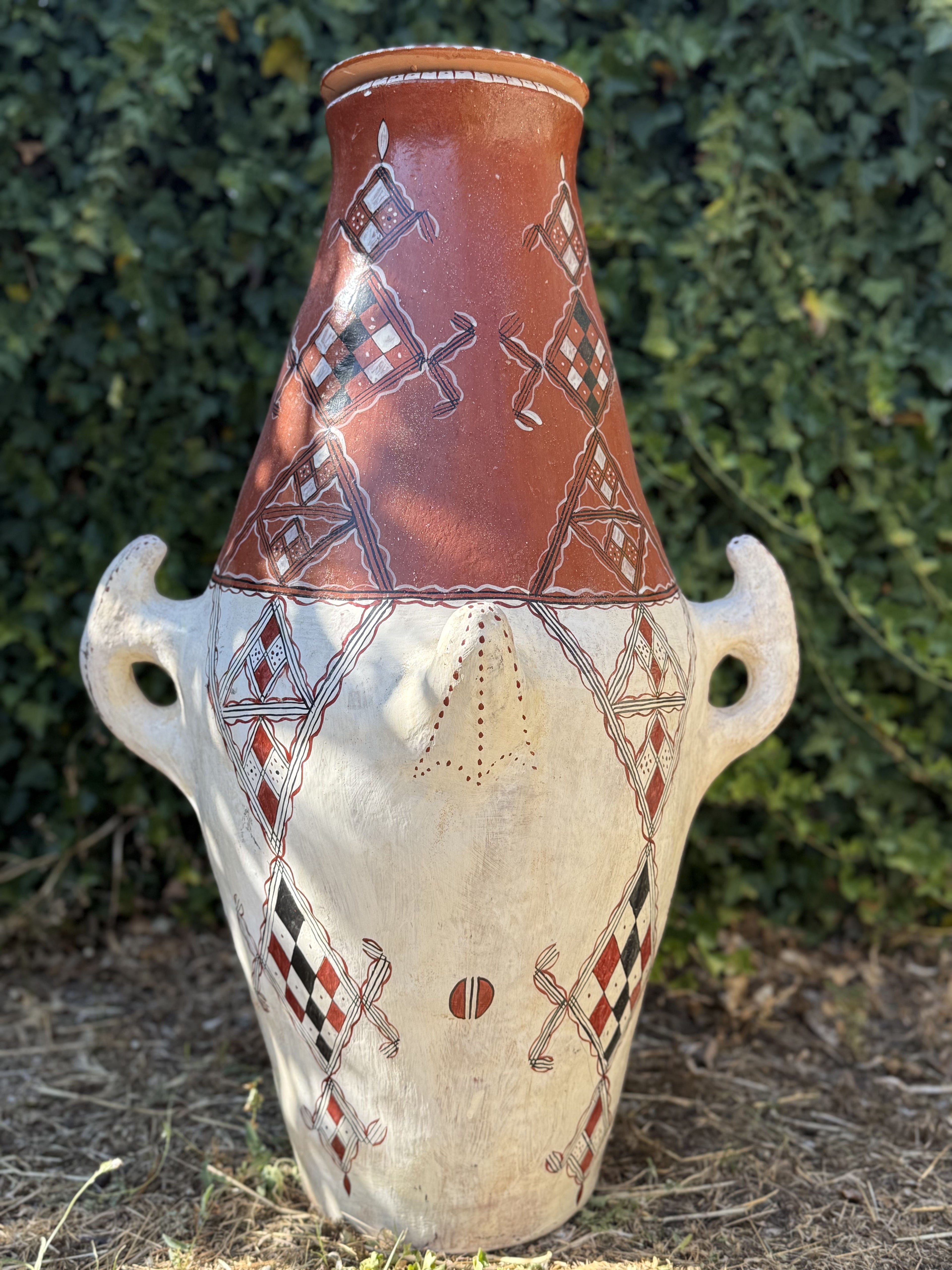 Grand vase kabyle en terre cuite – Pièce unique
