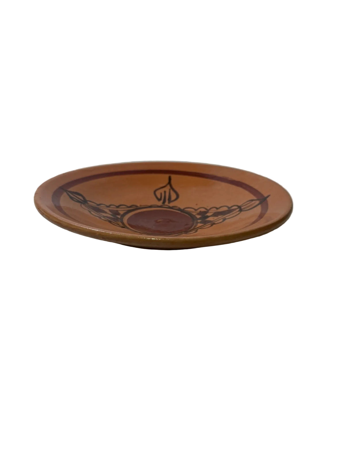 Assiette plate artisanale kabyle en terre cuite Collection Taqbaylit NEJMA vue de face