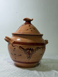 Soupière artisanale kabyle en terre cuite Collection Taqbaylit vue de face